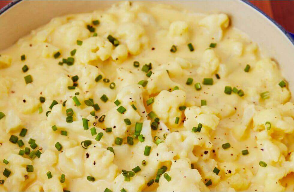 27 Easy Meal Prep Recipe Ideas to Shake Up Your Routine meal prep Who says you can’t enjoy mac and cheese on a keto diet? This low-carb mac and cheese uses cauliflower instead of pasta, delivering all the creamy goodness without the carbs.